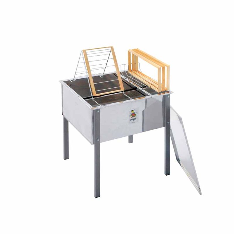 Logar Entdecklungswanne 70 cm mit Deckel, hochgestellt 